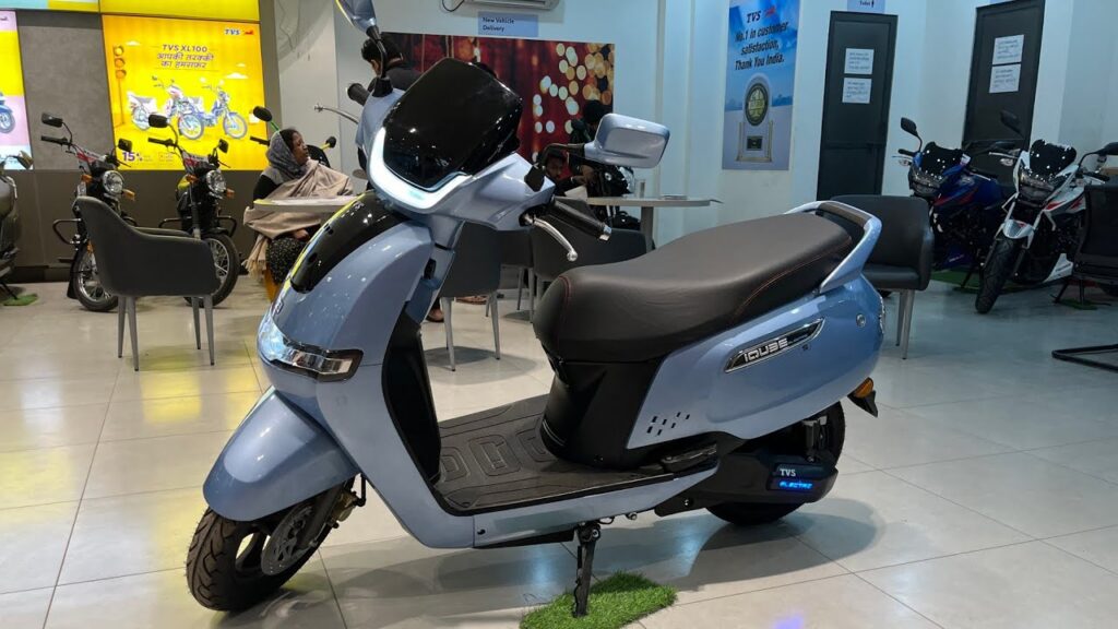 TVS iQube, TVS iQube Electric, Electric Scooter India, 280KM Range Scooter, Fast Charging EV, Low EMI Electric Scooter, ₹4000 EMI Scooter, Smart Electric Scooter, Best EV Scooter 2025, Eco-Friendly Two Wheeler, TVS EV, Long Range Electric Scooter